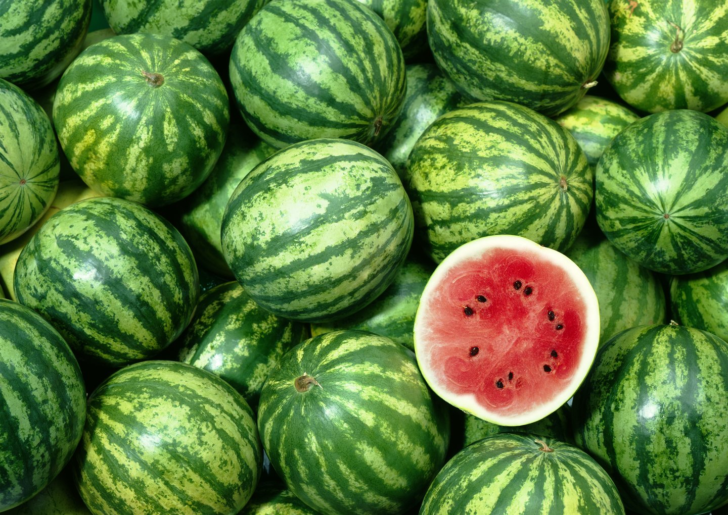 watermelons_super-85031bc2399610f37e83fa